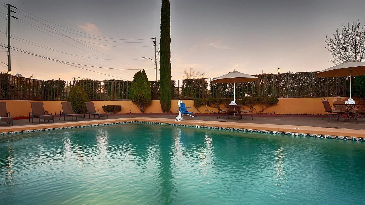 Best Western Copper Hills Inn Глоуб Екстериор снимка